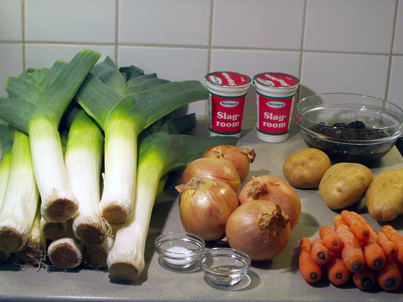 Prei soep met verse kippe bouillon